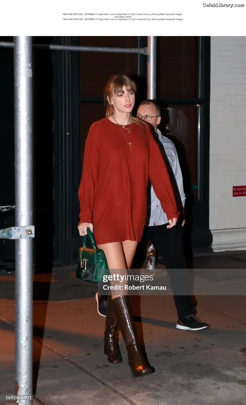Taylor Swift photo 5 of 4190