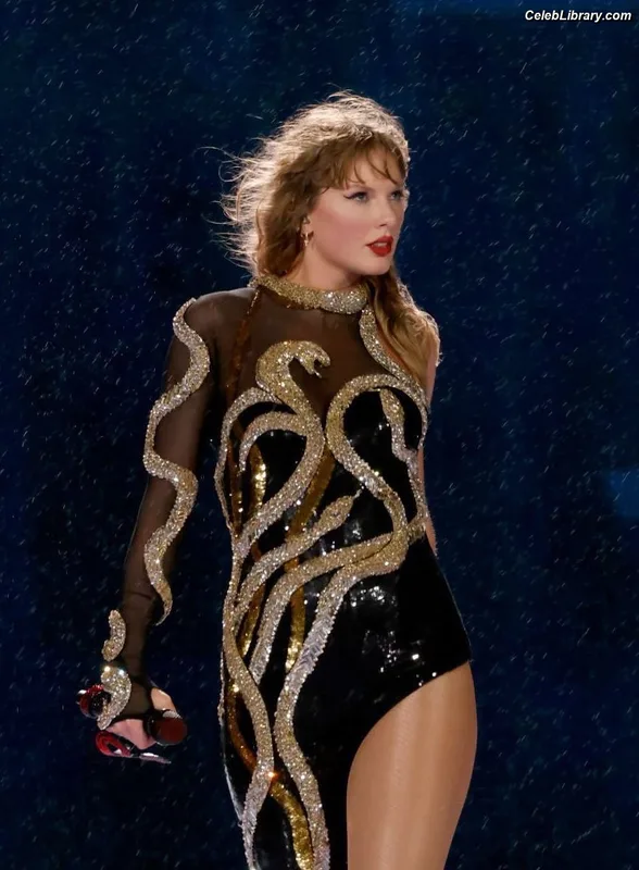 Taylor Swift photo 4 of 4190