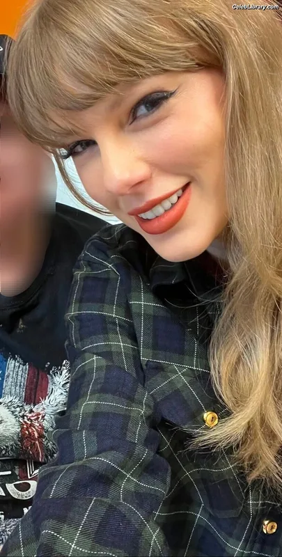 Taylor Swift photo 6 of 4190