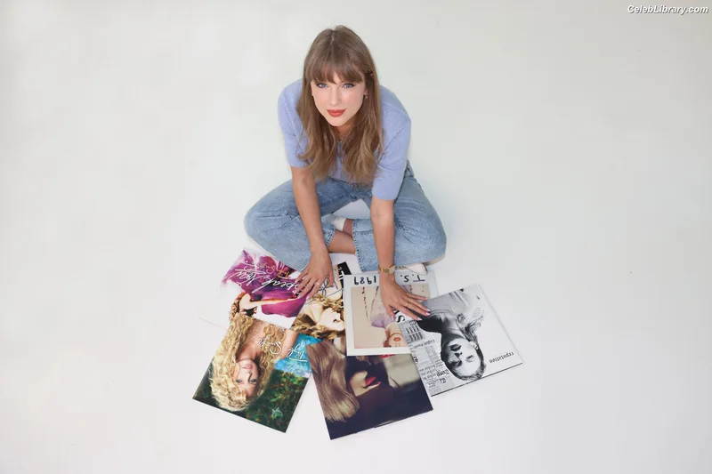 Taylor Swift photo 17 of 4190