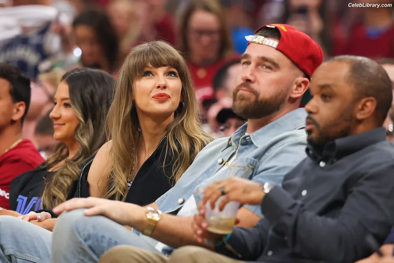 Taylor Swift photo 20 of 4190