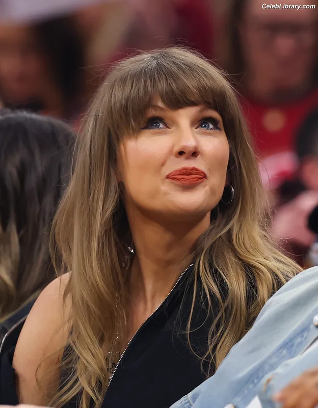 Taylor Swift photo 21 of 4190