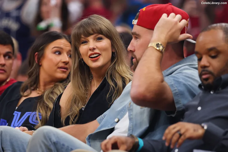 Taylor Swift photo 19 of 4190