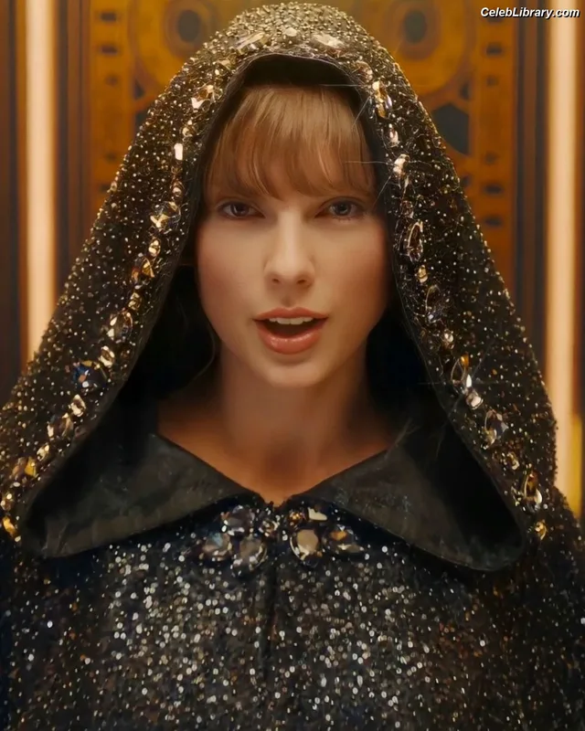Taylor Swift photo 4 of 4190