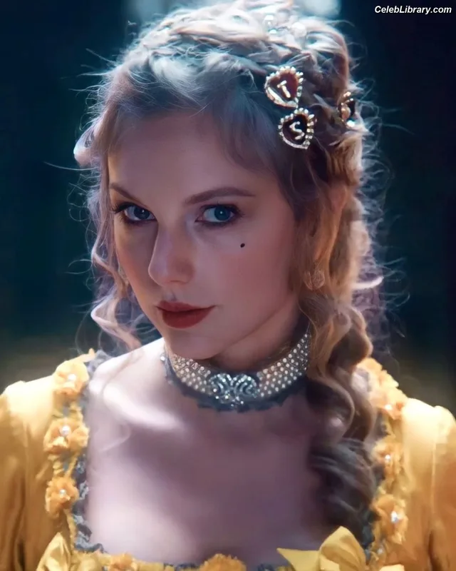 Taylor Swift photo 20 of 4190