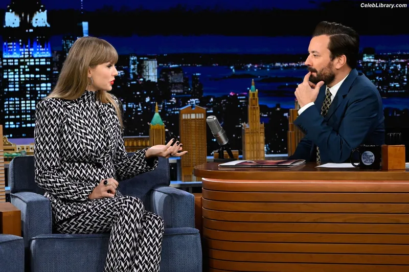 Taylor Swift photo 3 of 4190
