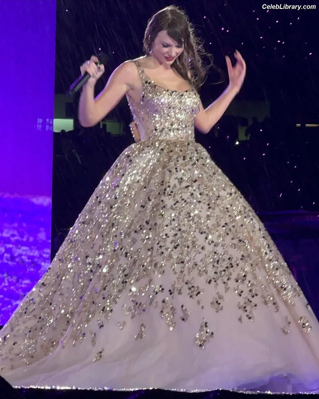 Taylor Swift photo 11 of 4190