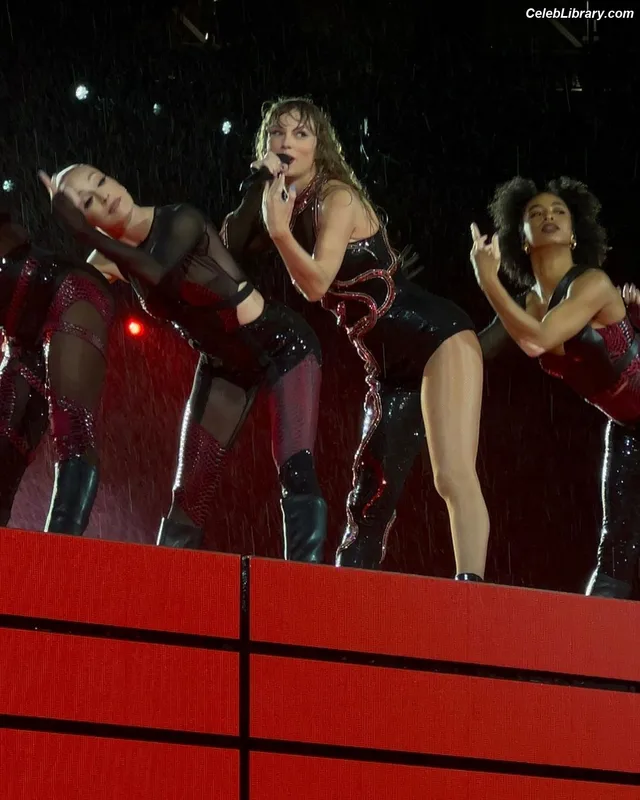 Taylor Swift photo 6 of 4190