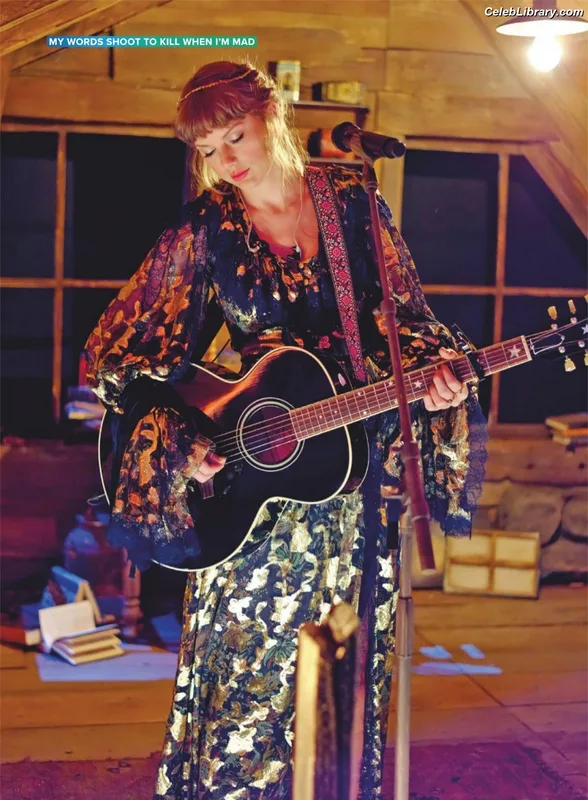 Taylor Swift photo 7 of 4190