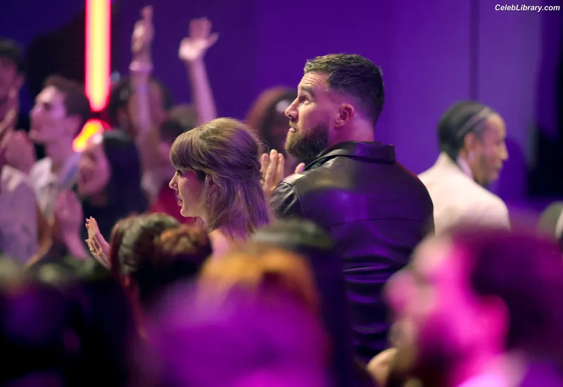 Taylor Swift photo 9 of 4190