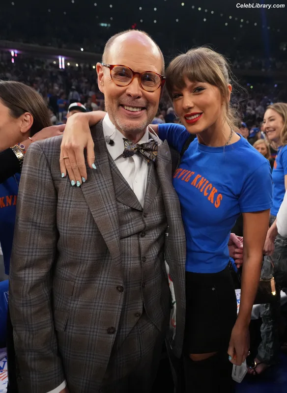 Taylor Swift photo 7 of 4190