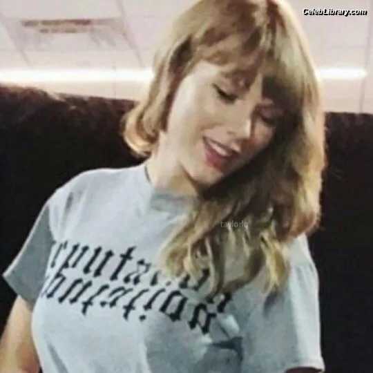 Taylor Swift photo 18 of 4190