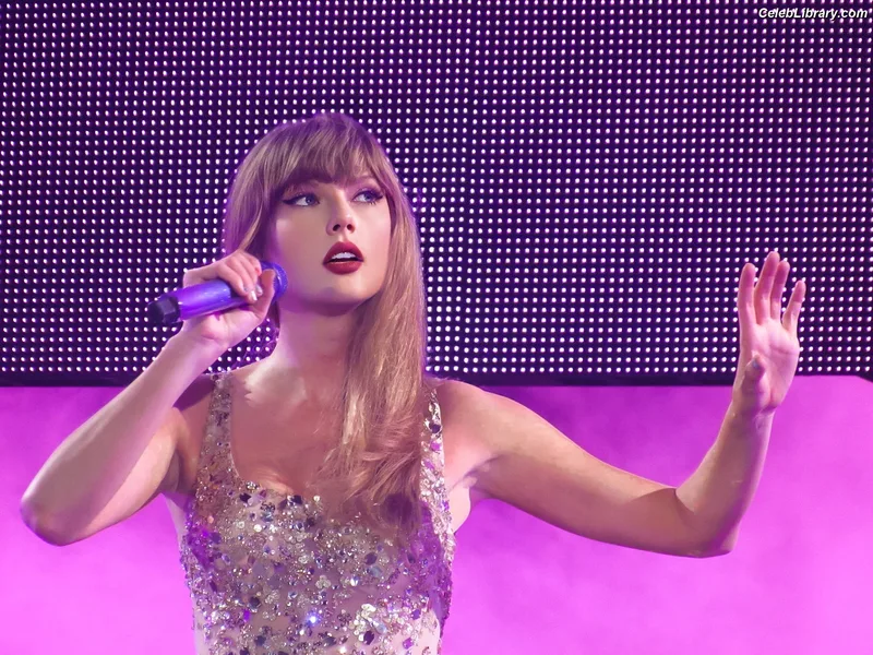 Taylor Swift photo 5 of 4190