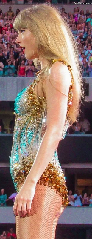 Taylor Swift photo 4 of 4190