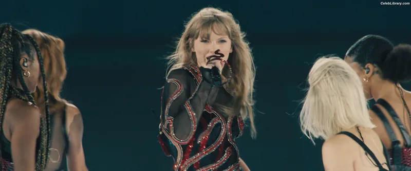 Taylor Swift photo 15 of 4190