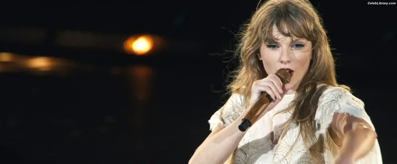 Taylor Swift photo 17 of 4190
