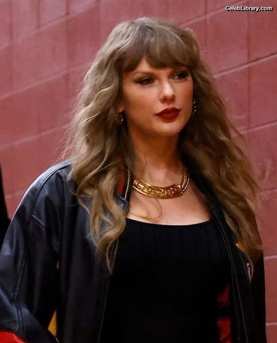 Taylor Swift photo 21 of 4190