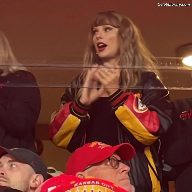 Taylor Swift photo 2 of 4190