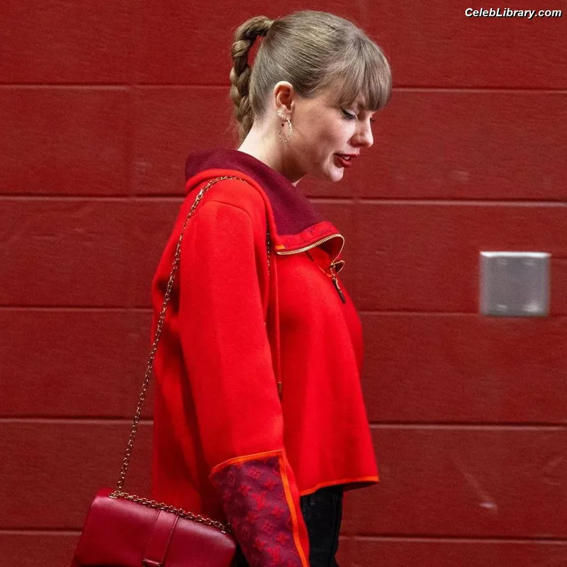 Taylor Swift photo 2 of 4190