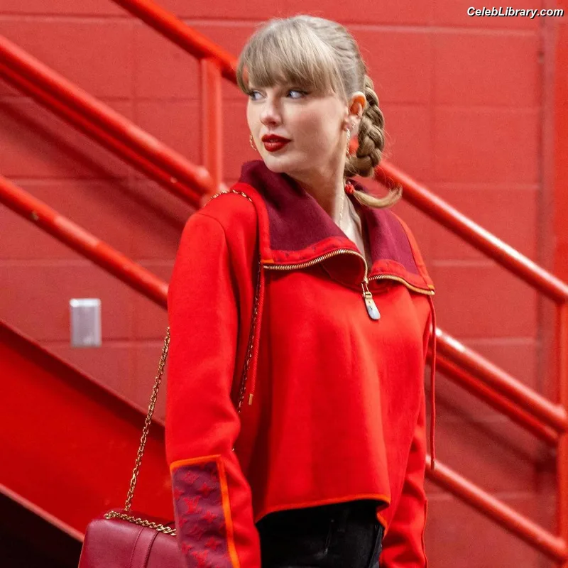 Taylor Swift photo 3 of 4190