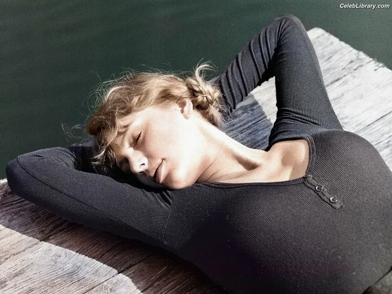 Taylor Swift photo 6 of 4190