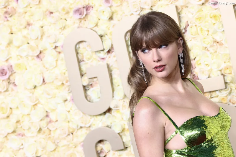 Taylor Swift photo 8 of 4190