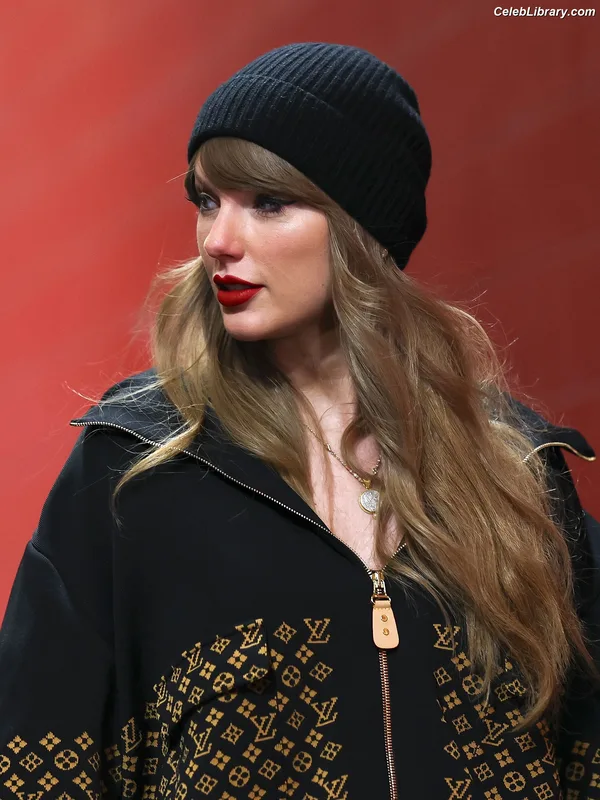 Taylor Swift photo 9 of 4190