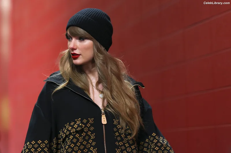 Taylor Swift photo 10 of 4190