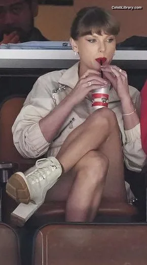 Taylor Swift photo 6 of 4190