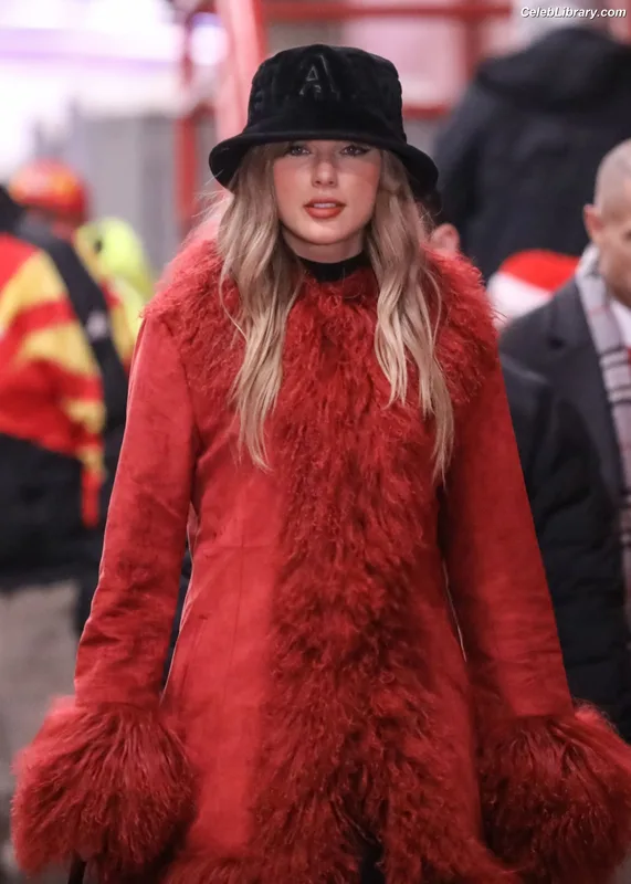 Taylor Swift photo 23 of 4190