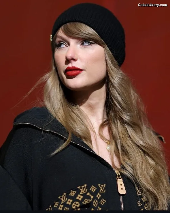 Taylor Swift photo 8 of 4190