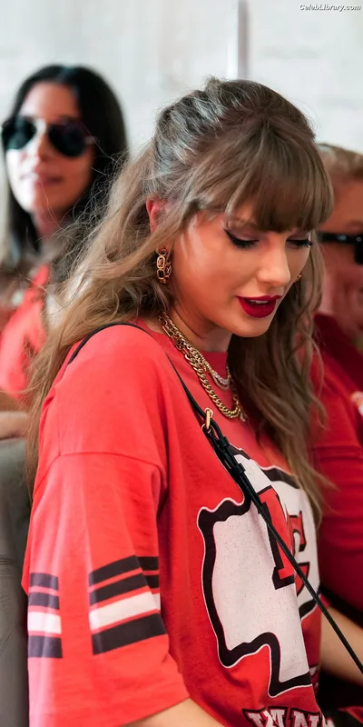 Taylor Swift photo 19 of 4190