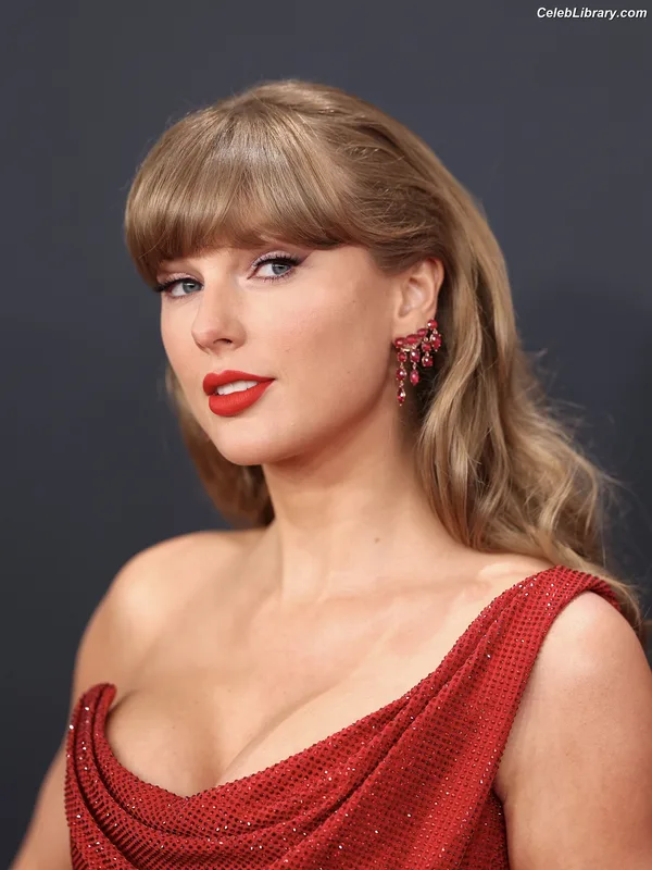 Taylor Swift photo 23 of 4190