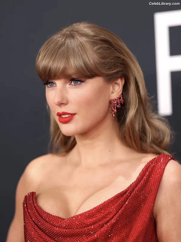 Taylor Swift photo 21 of 4190