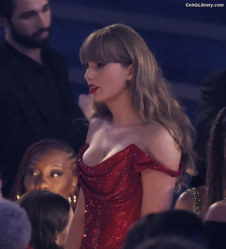Taylor Swift photo 8 of 4190