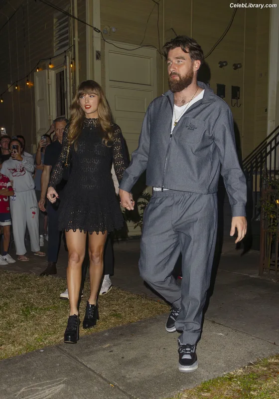 Taylor Swift photo 19 of 4190