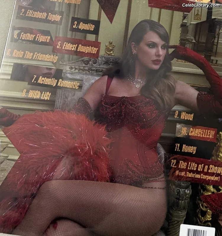 Taylor Swift photo 17 of 4190