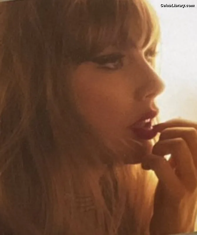 Taylor Swift photo 18 of 4190