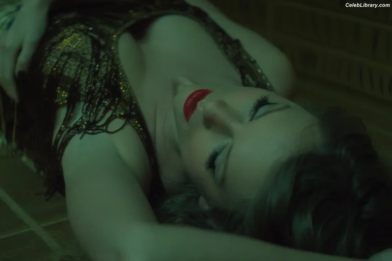 Taylor Swift photo 7 of 4190
