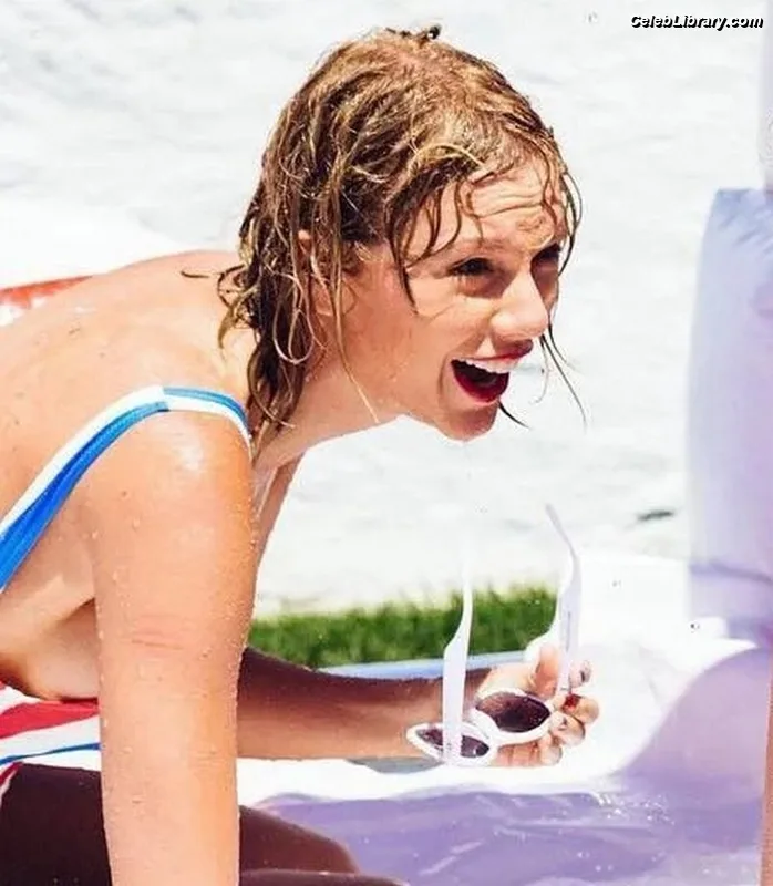 Taylor Swift photo 3 of 4190