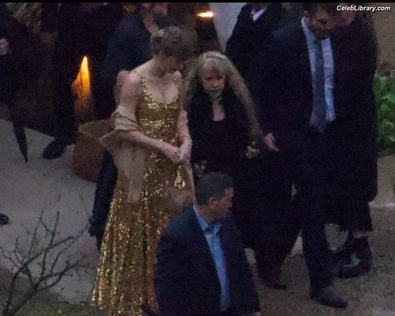 Taylor Swift photo 15 of 4190