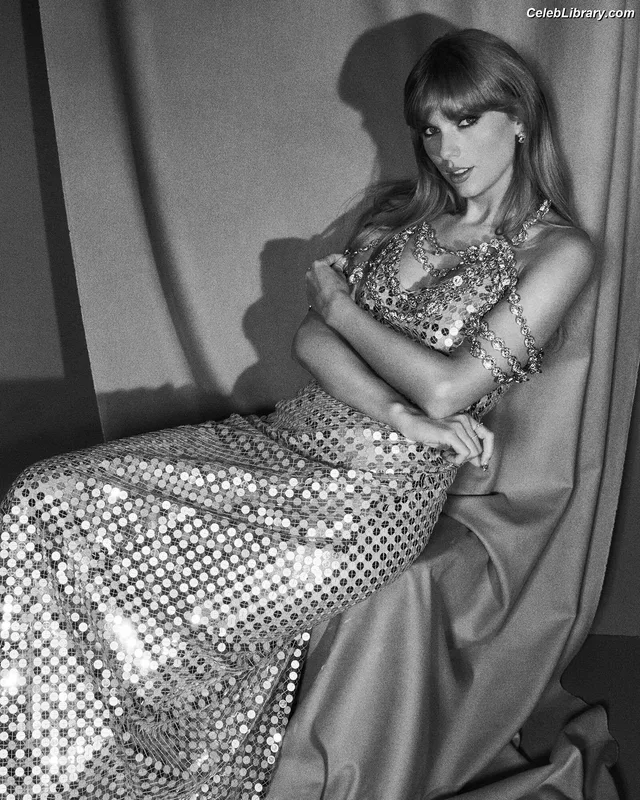 Taylor Swift photo 9 of 4190