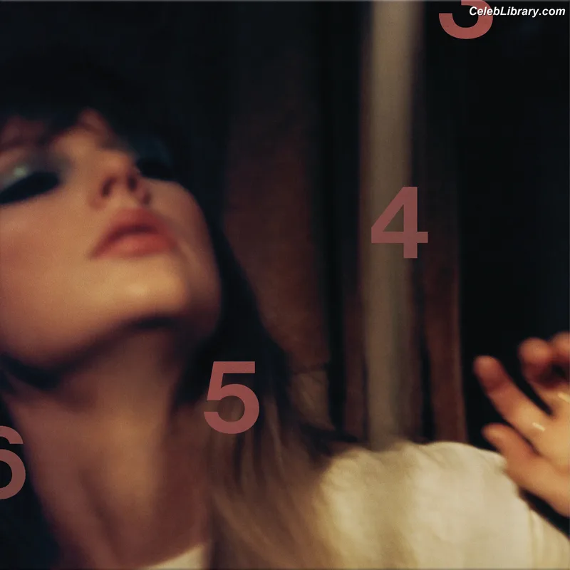 Taylor Swift photo 1 of 4190