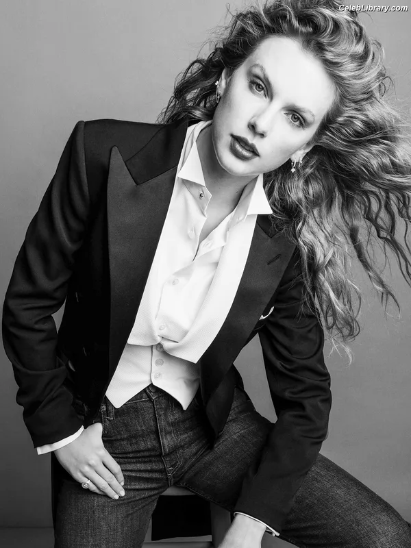 Taylor Swift photo 11 of 4190