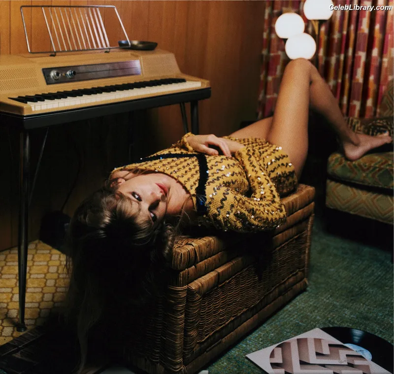 Taylor Swift photo 5 of 4190