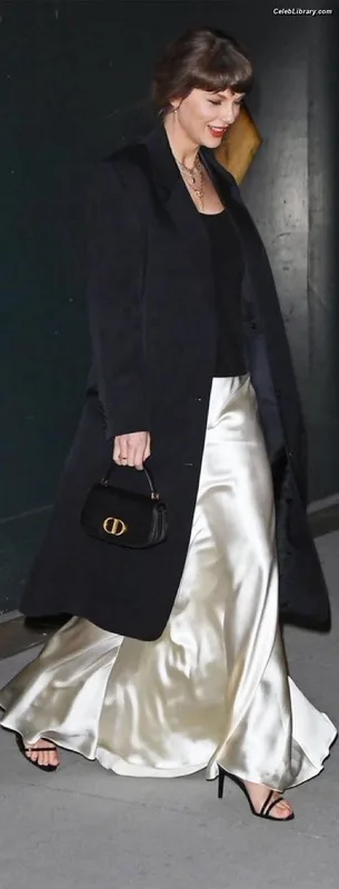 Taylor Swift photo 3 of 4190