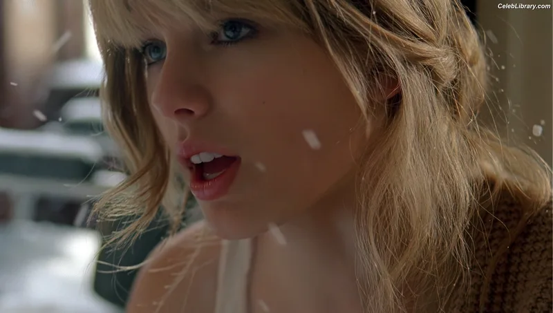 Taylor Swift photo 5 of 4190