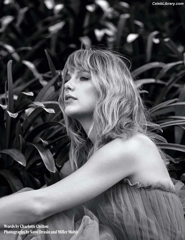Taylor Swift photo 18 of 4190