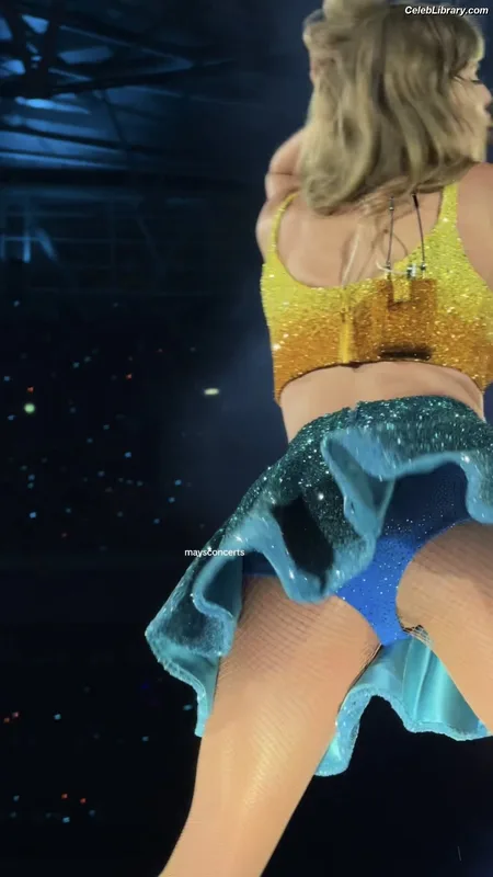 Taylor Swift photo 7 of 4190