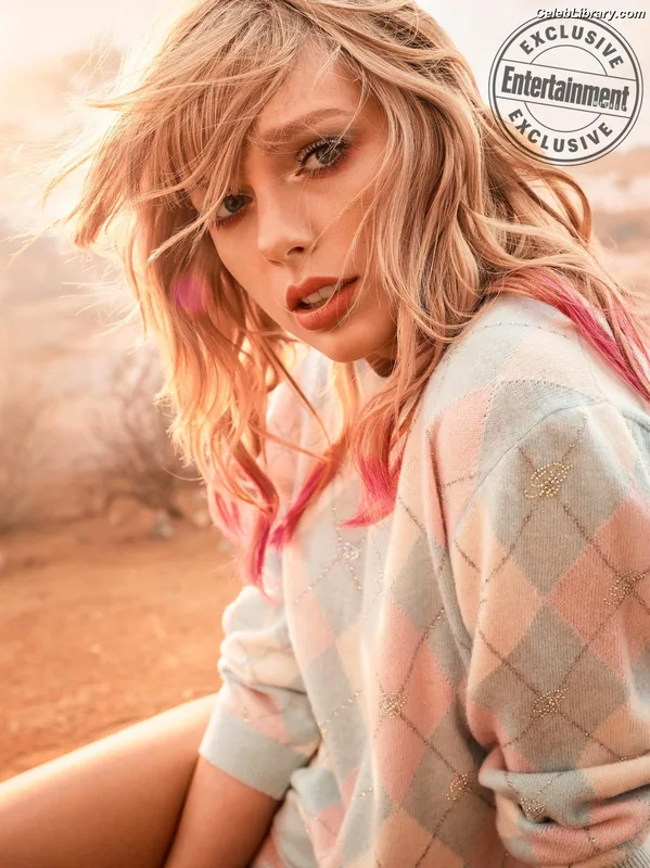 Taylor Swift photo 1 of 4190